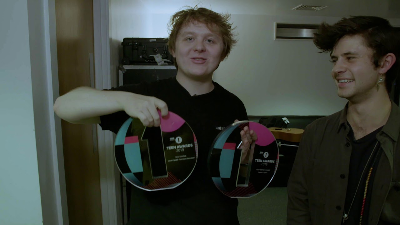Lewis Capaldi - FULL Acceptance Speech! at Radio 1 Teen Awards 2019