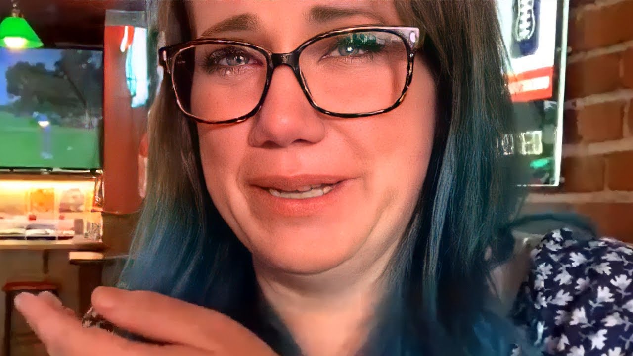 Twitch Streamer Cries Because No One Donates