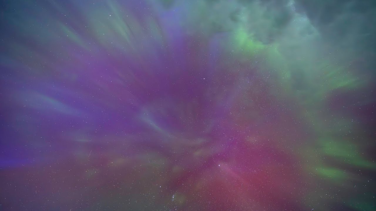 RECORD AURORA AUSTRALIS OVER TASMANIA [WIDE ANGLE].