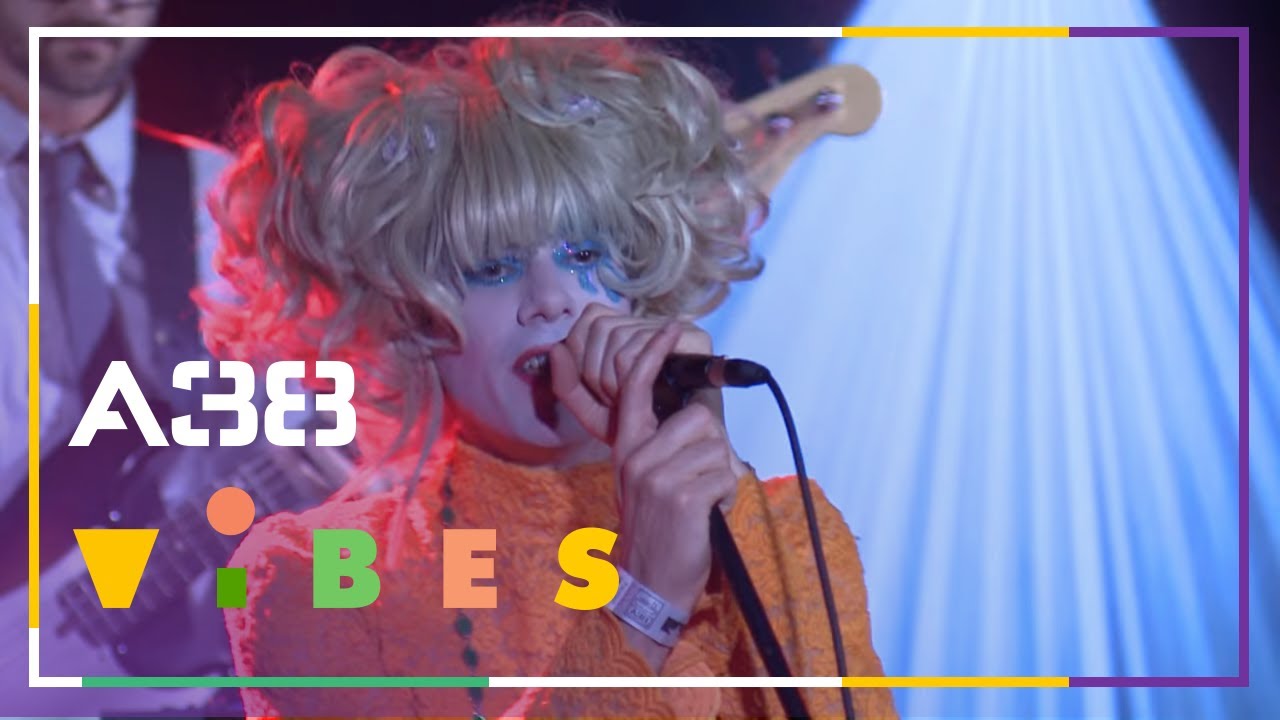 Of Montreal - Dour Percentage // Live 2017 // A38 Vibes