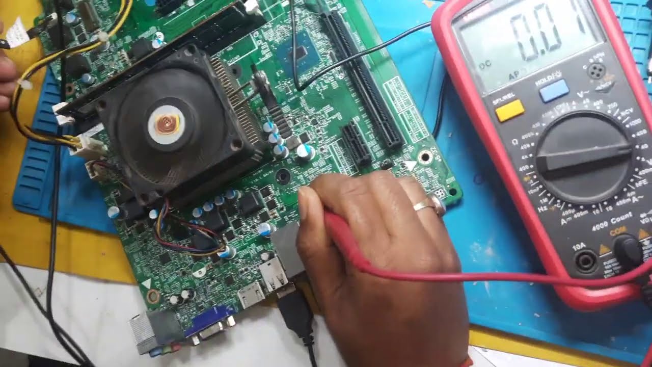 Student Repair | Dell CPU fan spins for a second then turn off immediately. Power on but no display