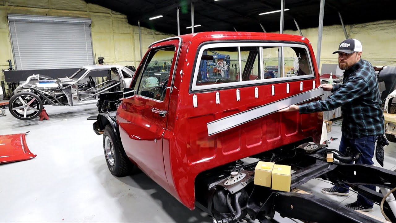 Как снять молдинг кабины C10