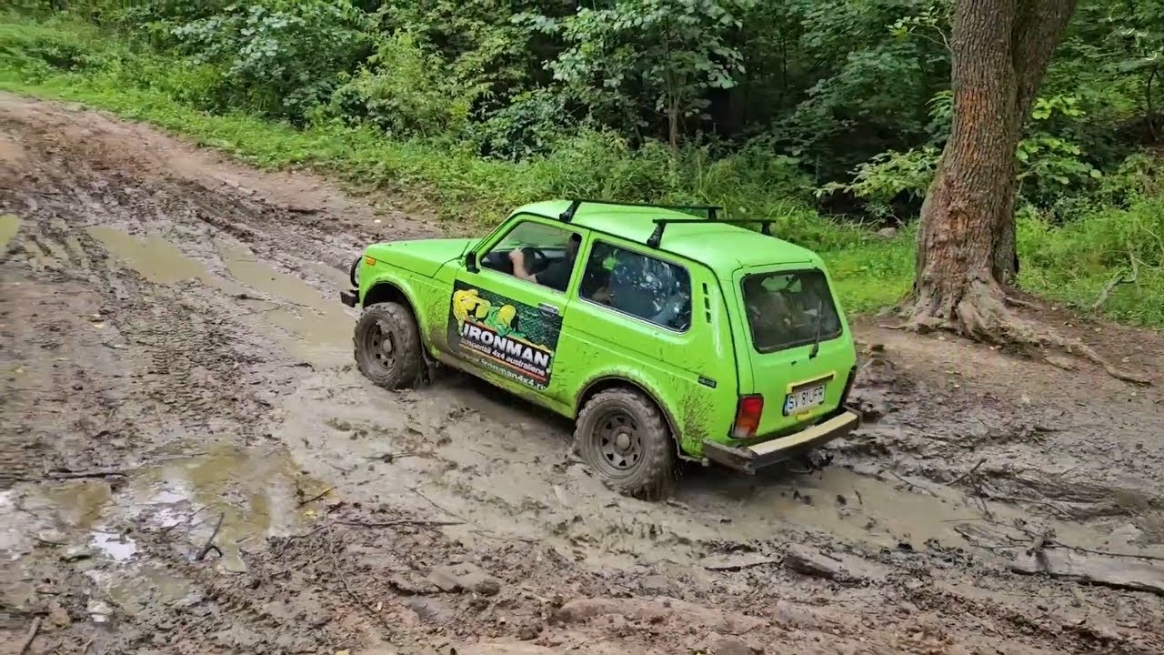 Lada Niva 4x4 Forest Mud Offroad