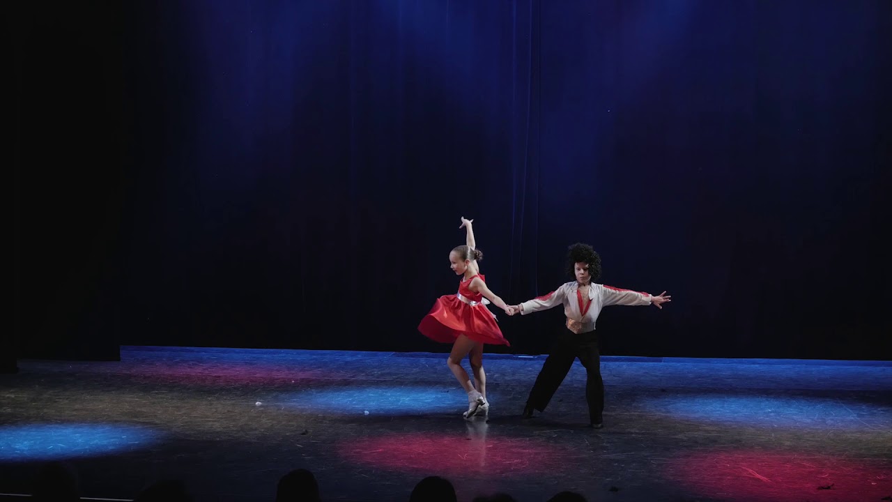 Lasten tanssishow - Elvis