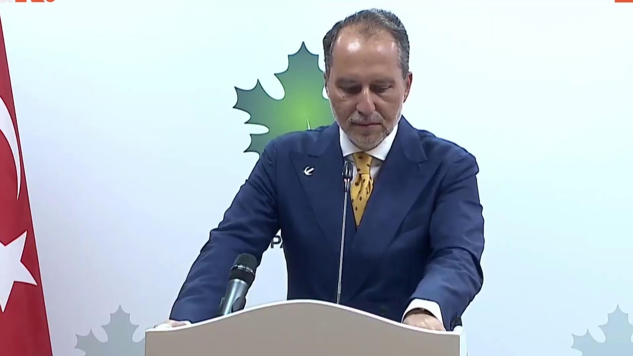 Genel Başkanımız Sn. Dr. Fatih Erbakan ile Sn. Ahmet Davutoğlu basın açıklamasında bulunuyor.