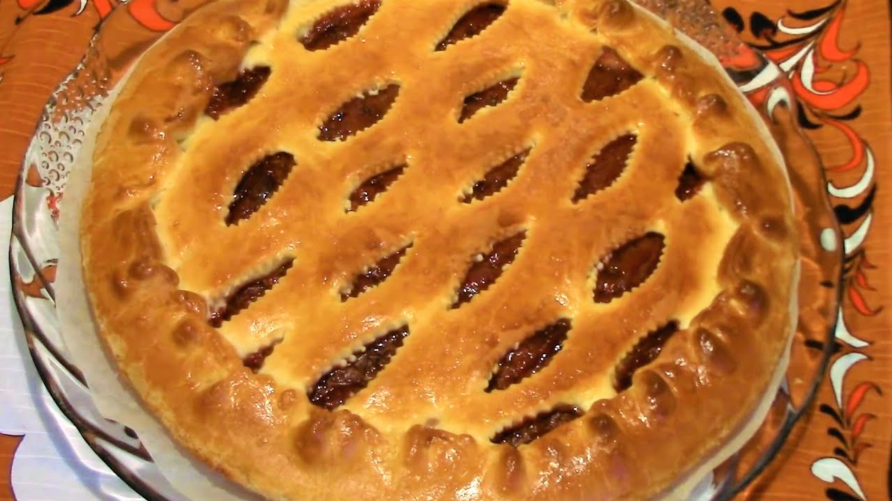 Очень пышный, нежный и вкусный Сливовый пирог из дрожжевого теста. Дрожжевое тесто для пирога .
