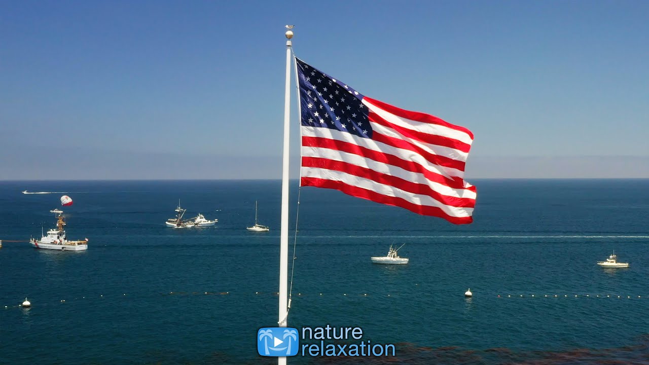 OLD GLORY 🇺🇸 FLYING (4K) 1 HR Fixed-Angle Video Scene + Ocean Sounds | Catalina Island, California