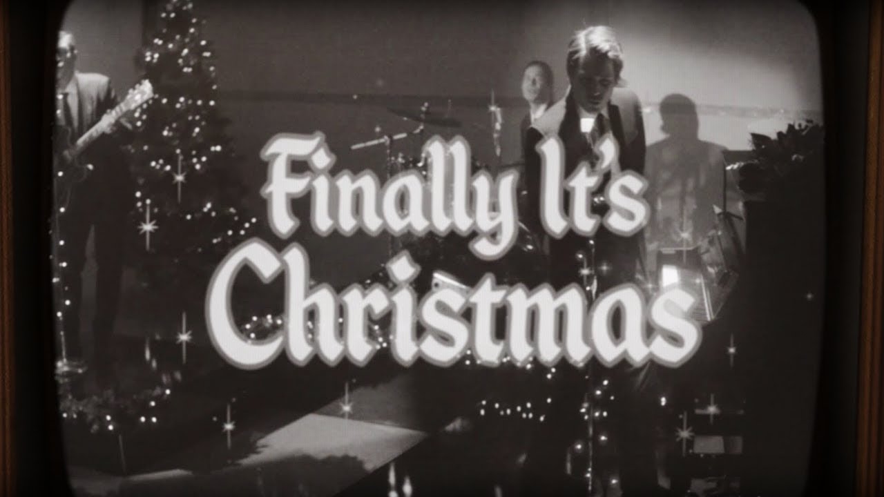 HANSON - Finally It's Christmas (Official Music Video)