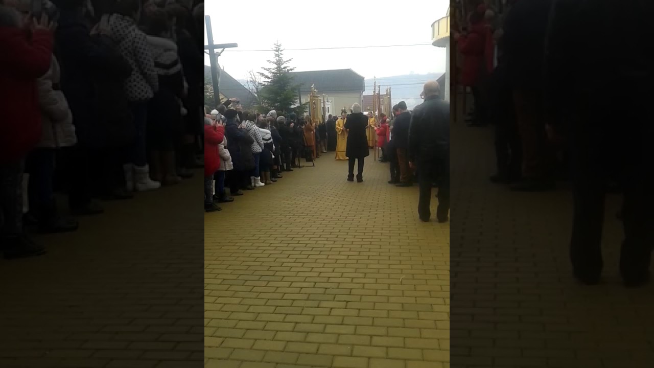 Перепоховання тлінних останків «Народного Єпископа» Владики Івана Маргітича у с. Боржавське на Закап