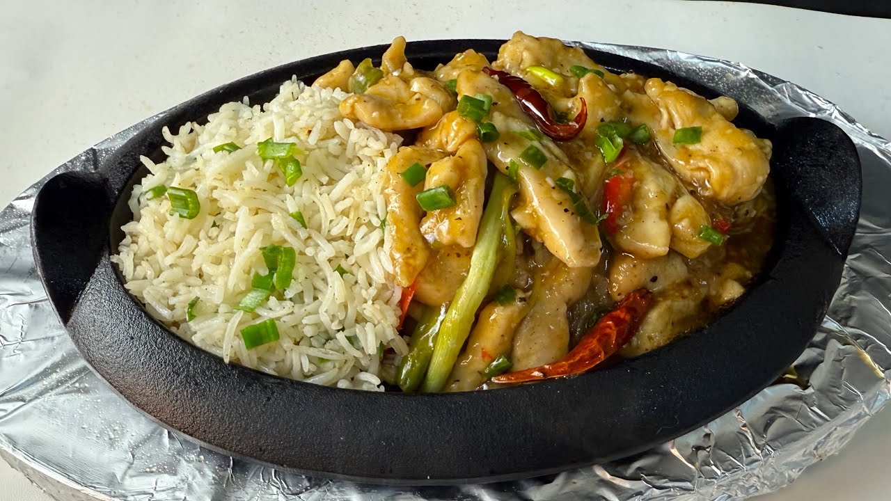 Hot Garlic chicken Pan Sizzler with Garlic Butter Rice by Cooking with sariya 