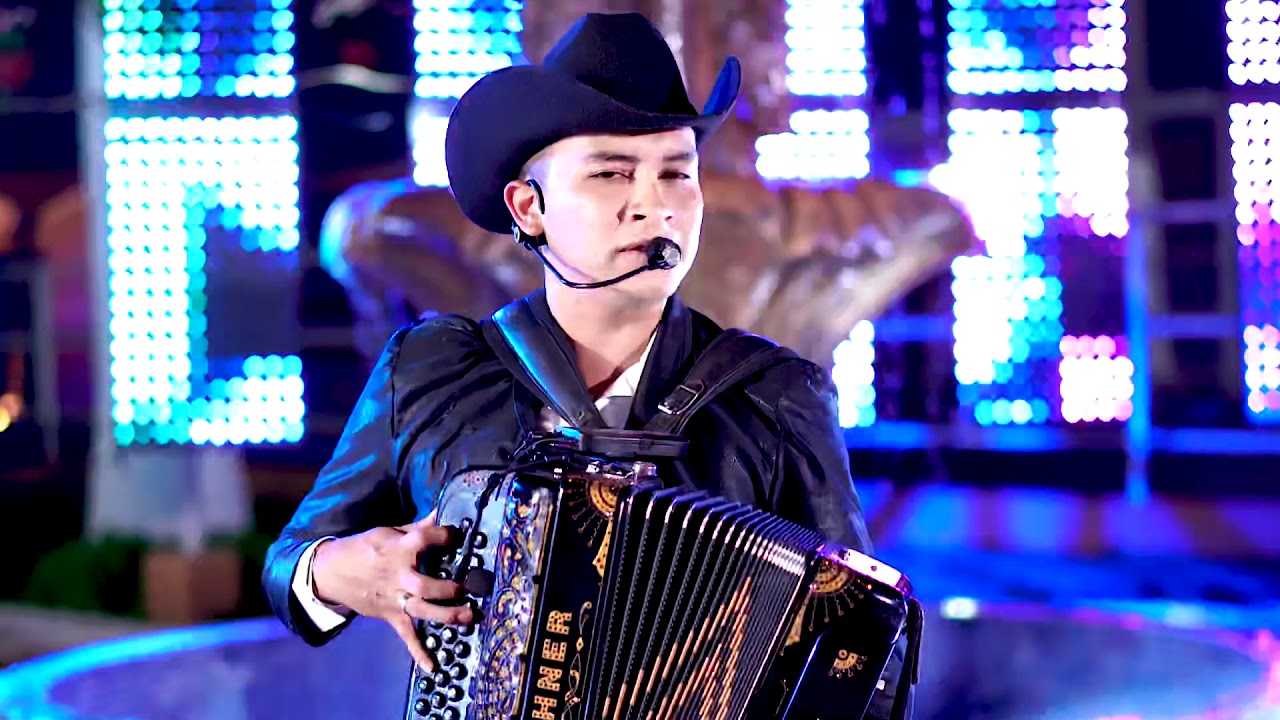 FRUTA PROHIBIDA - RICARDO AYALA (EN VIVO)