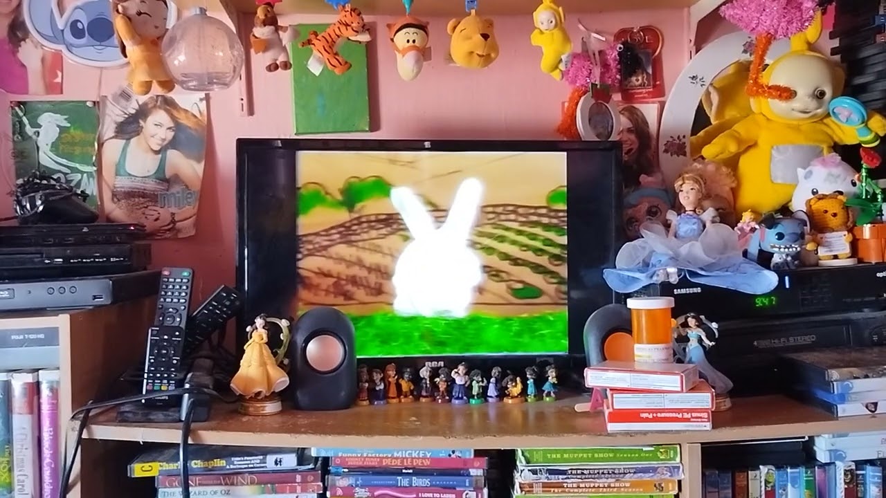 Lamb Chop's Play Along - The Story Of Peter Rabbit 