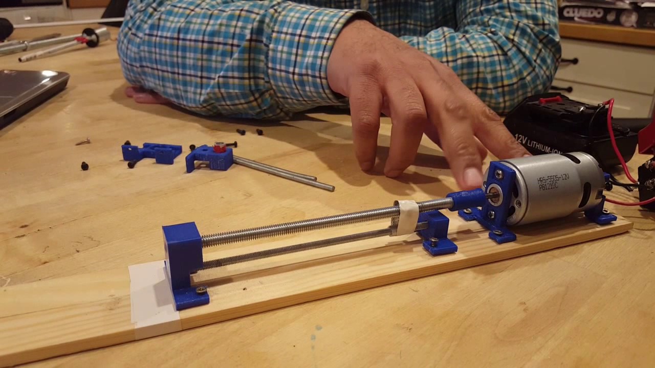 Home made linear actuator inspired by James Brutons robot)