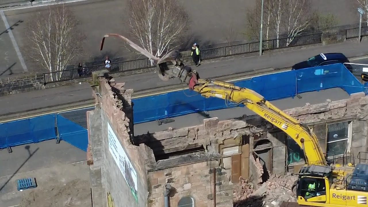 Final day of the Sharks mouth demolition.