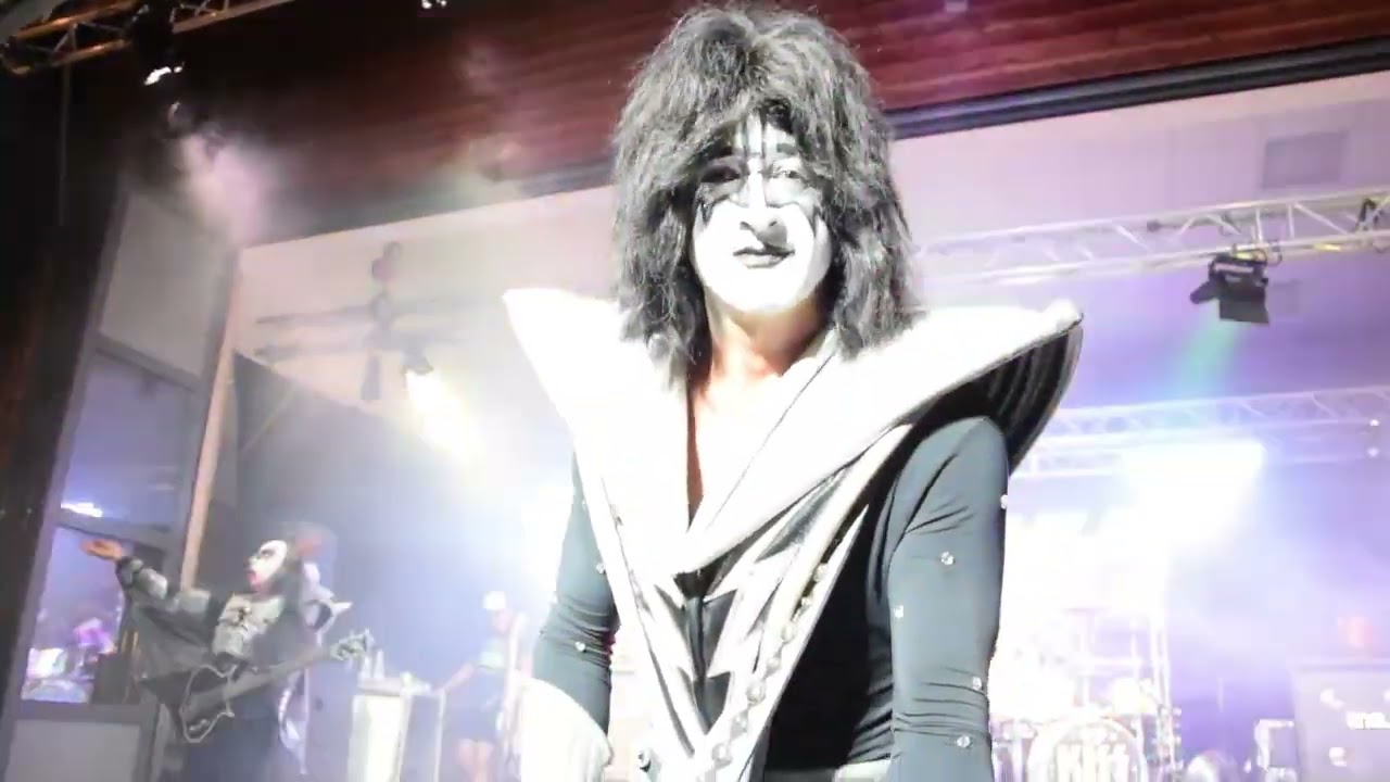 Kiss Forever live @burning stone 24