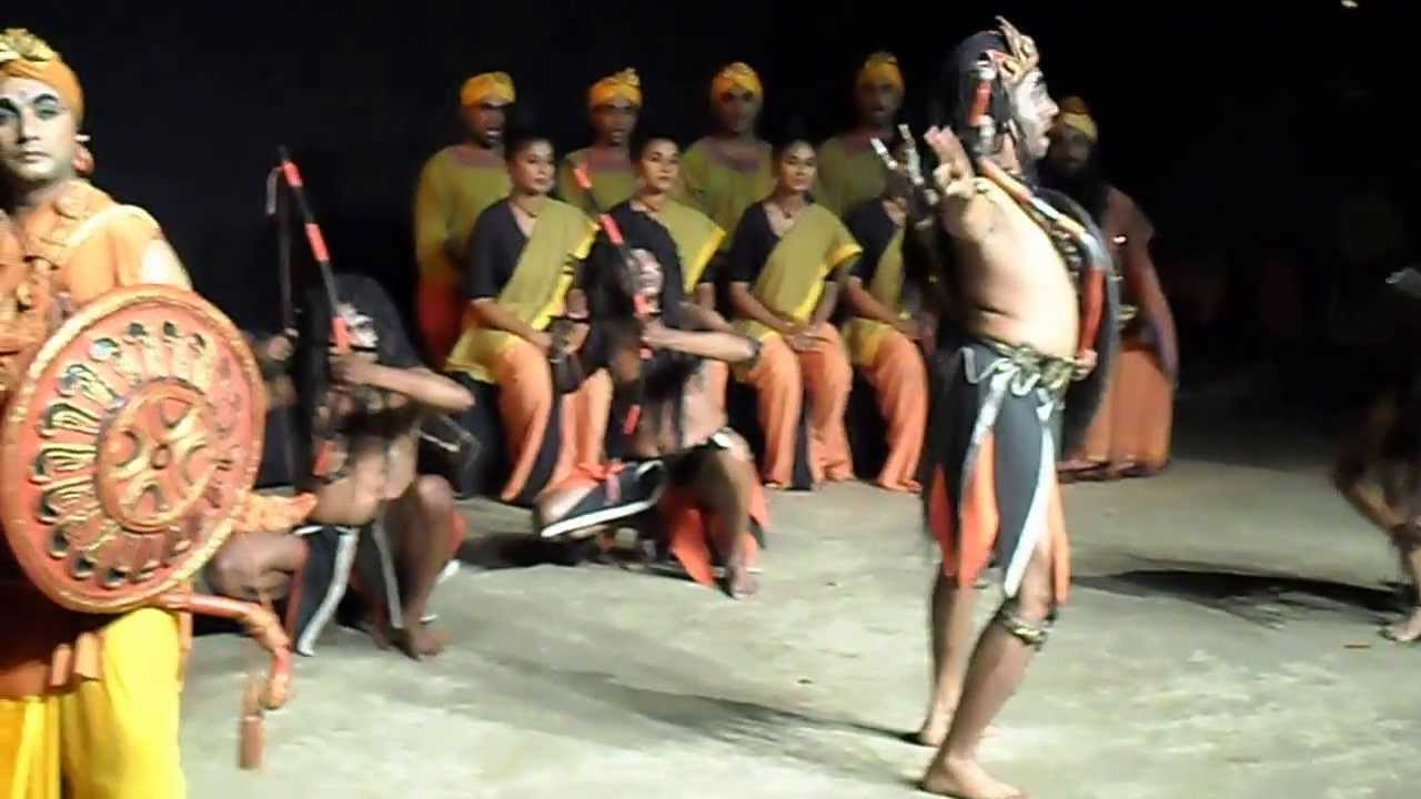 මනමේ නාටකය : මෑ... වේ. මා දු‍ටු කොමල ලියා...