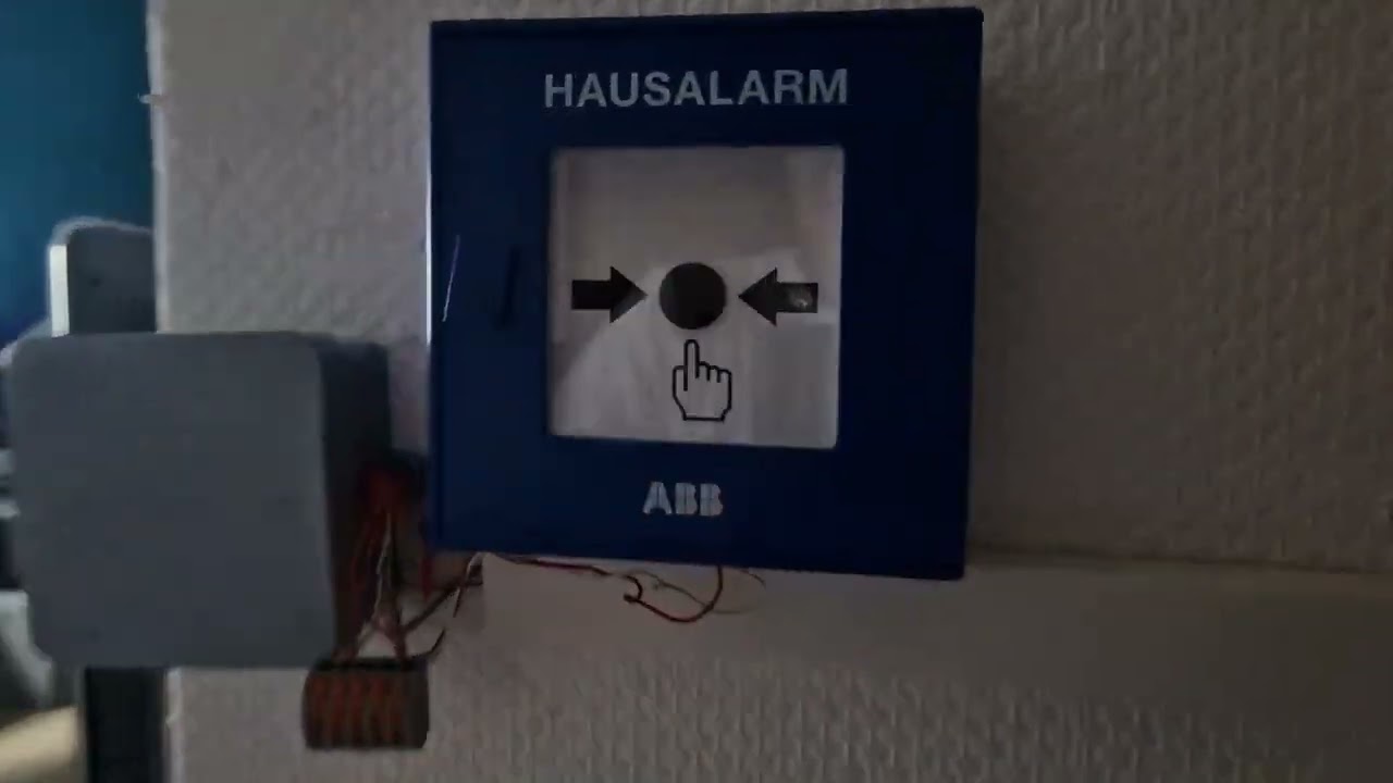 Scheibe einschlagen 