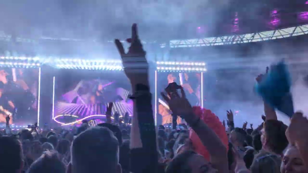 Physical Dua Lipa Wembley