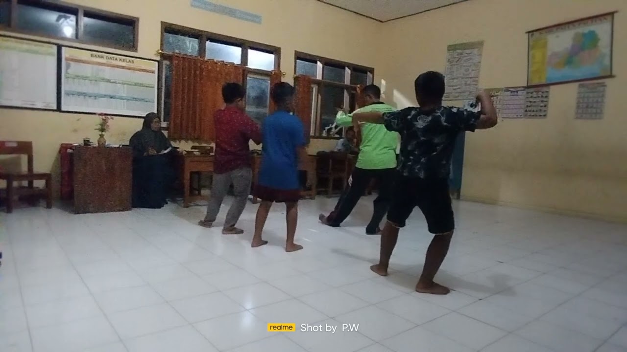 Latihan Tari Tradisional - Srampat part 2