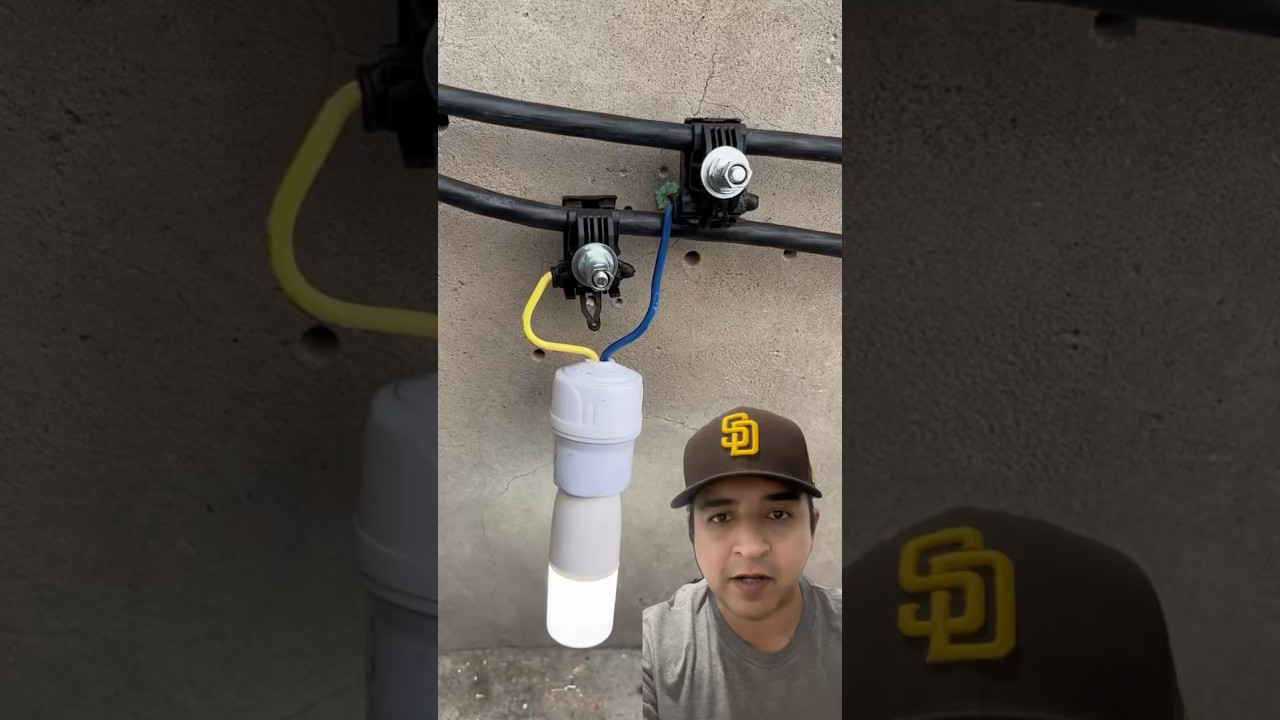 Conector aislado para derivar cables el&eacute;ctricos #electricidad #electricista #cable
