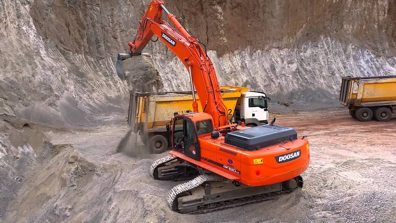 MURATHAN GÖKÇE DOOSAN DX 520 DETAŞ KONUT ANTALYA