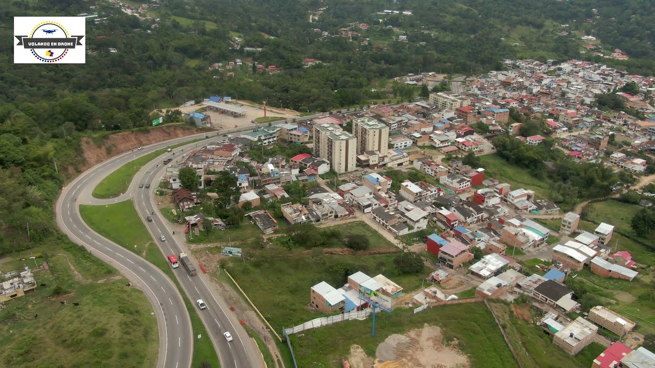 VOLANDO EN DRONE 4K - SILVANIA