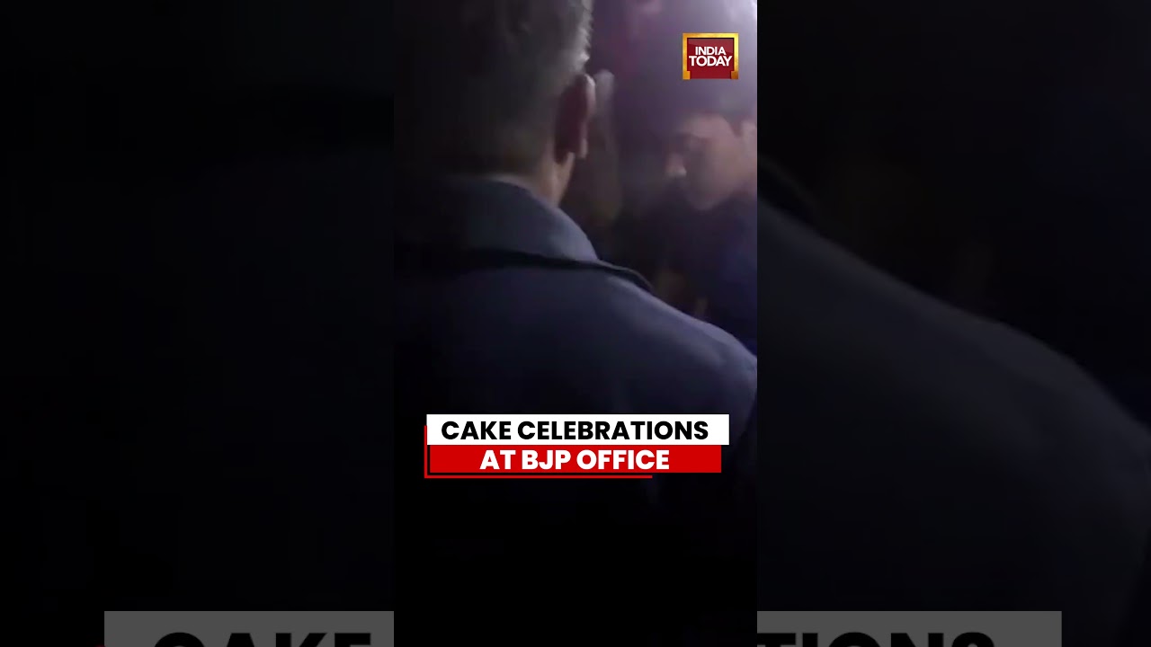 BJP Office in Kolkata Celebrates Victory With Cake Cutting | West Bengal Elections | PM Modi