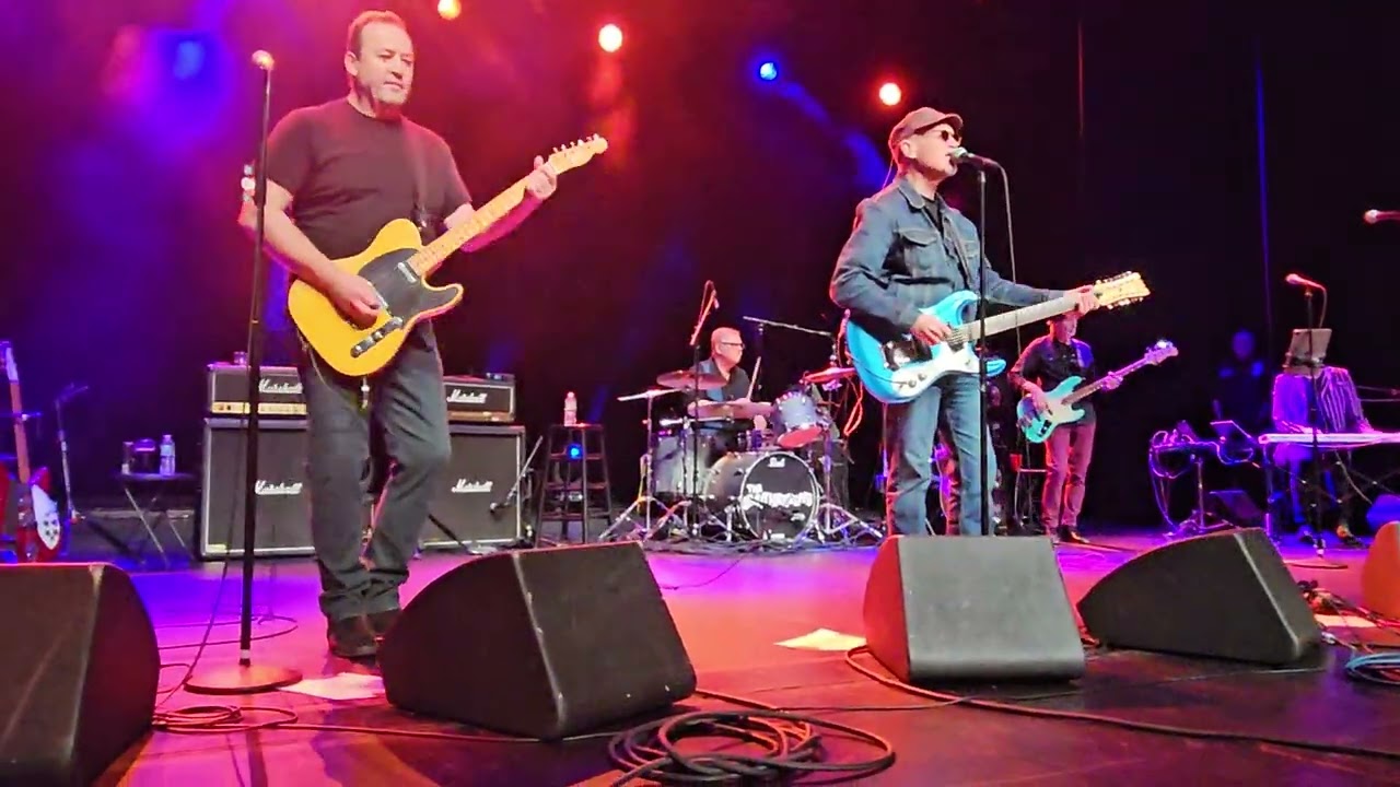 Smithereens Blood and Roses LIVE from the FRONT ROW @ Carteret 12/7