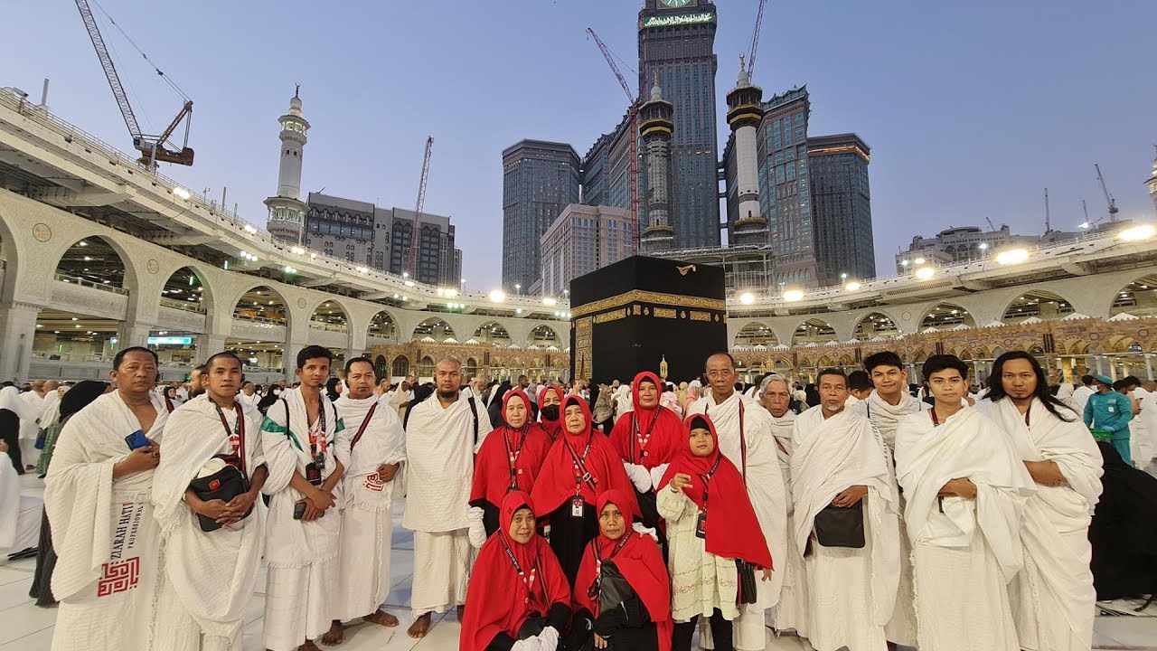 PERJALANAN UMROH FAMILY 2023