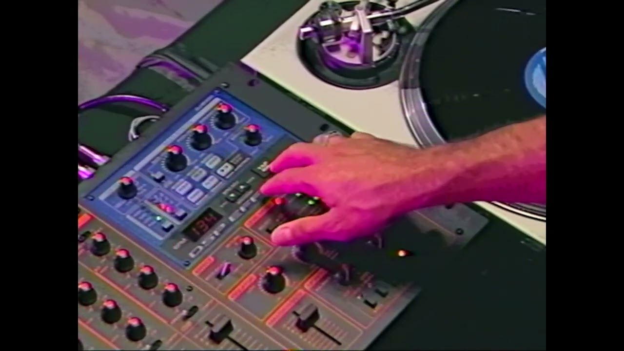 1998 Roland DJ-2000 Demonstration Video HD