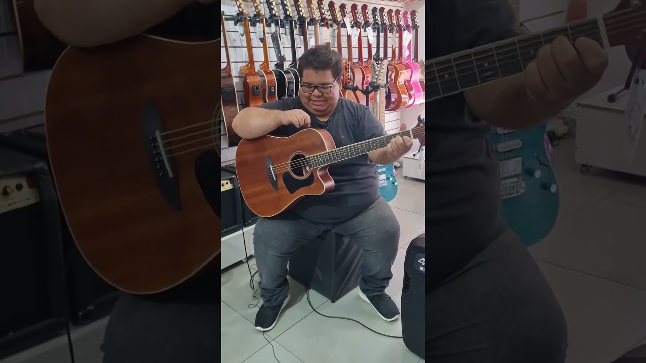 Violão Michael Laguna disponível na R L !