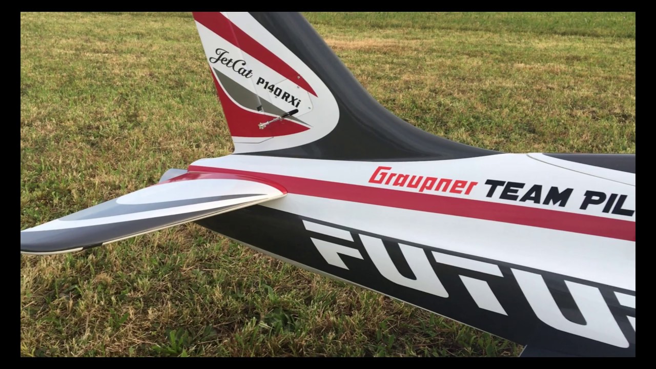 Thomahawk Futura flown by graupner pilot Sämi Kissling