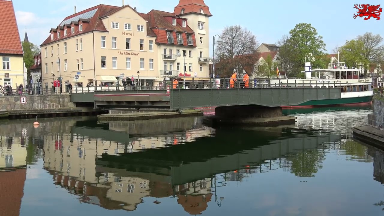 25.04.2024 Warnemünde Wartungsarbeiten an der Drehbrücke am Bahnhof von 9 Uhr bis 9:30 Uhr.
