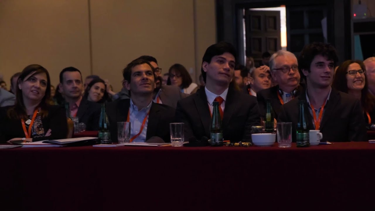 ICARE 2019 GREEN GLASS - OSCAR MUÑOZ