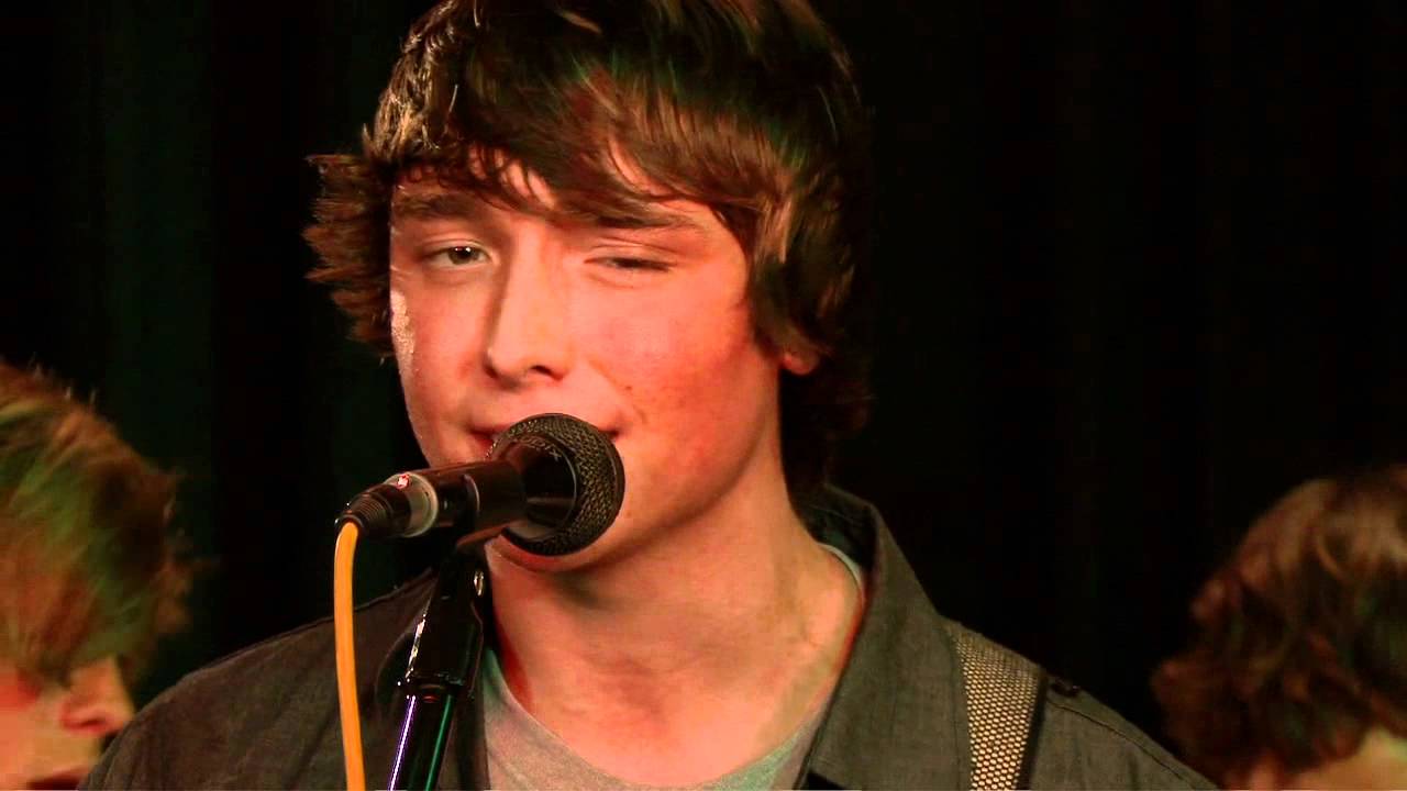 Emblem Three performs THIS LOVE