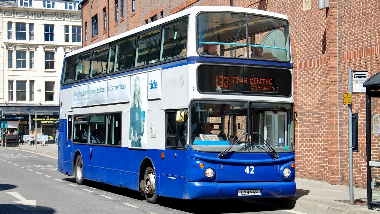 Loud Hoover: Shoreline Suncruisers 42 (L29SSB) Ex WR03YZT Volvo B7TL/ALX400