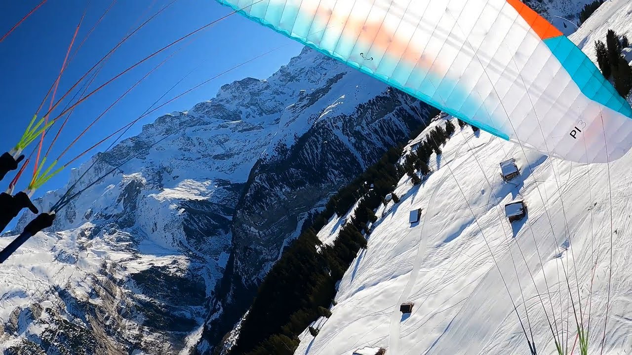 Paragliding Advance PI3 Wingover Spiral Lauterbrunnen