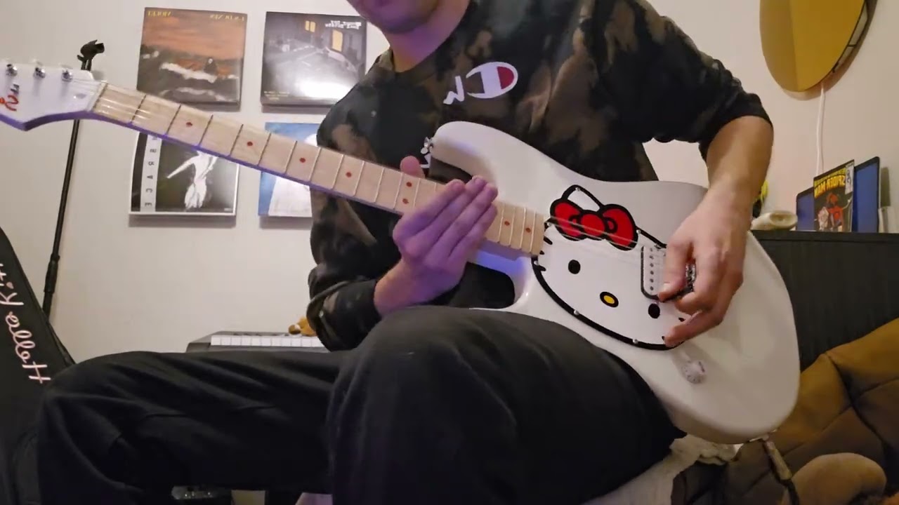 Testing out the hello kitty strat