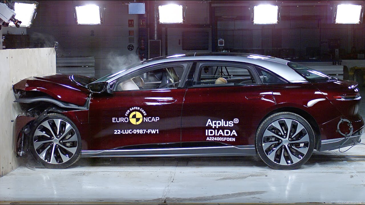 2023 Lucid Air CRASH & Safety Tests | Rating : ★★★★★