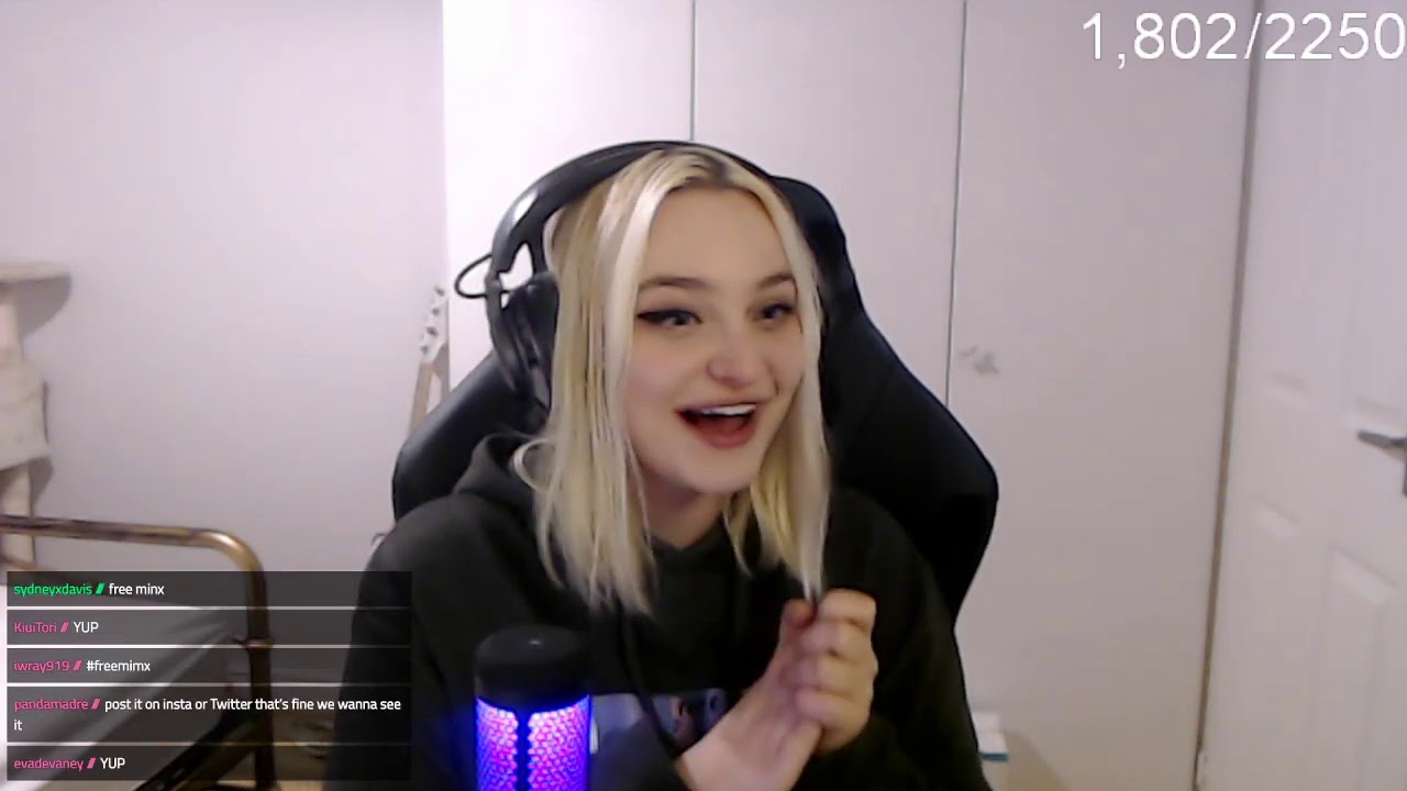 [Niki Beats hardcore] But we have to social distance with Fundy!