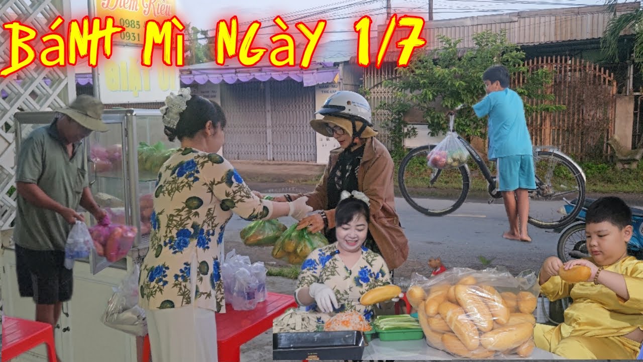 Phát Bánh Mì Bì Chay Từ Thiện – San Sẻ Yêu Thương Đến Mọi Người #46