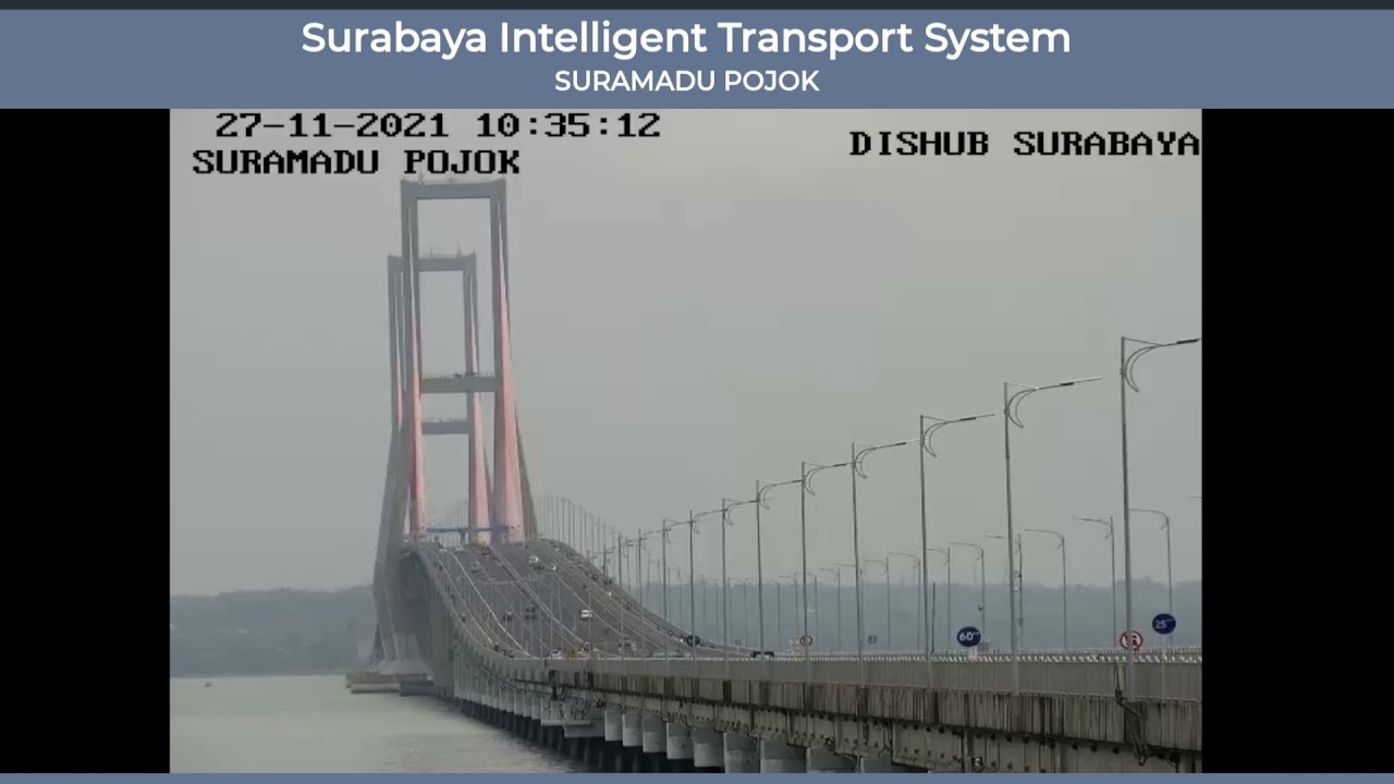 Panorama of the Suramadu bridge when it's cloudy in the city of Surabaya| Jembatan cantik Indonesia