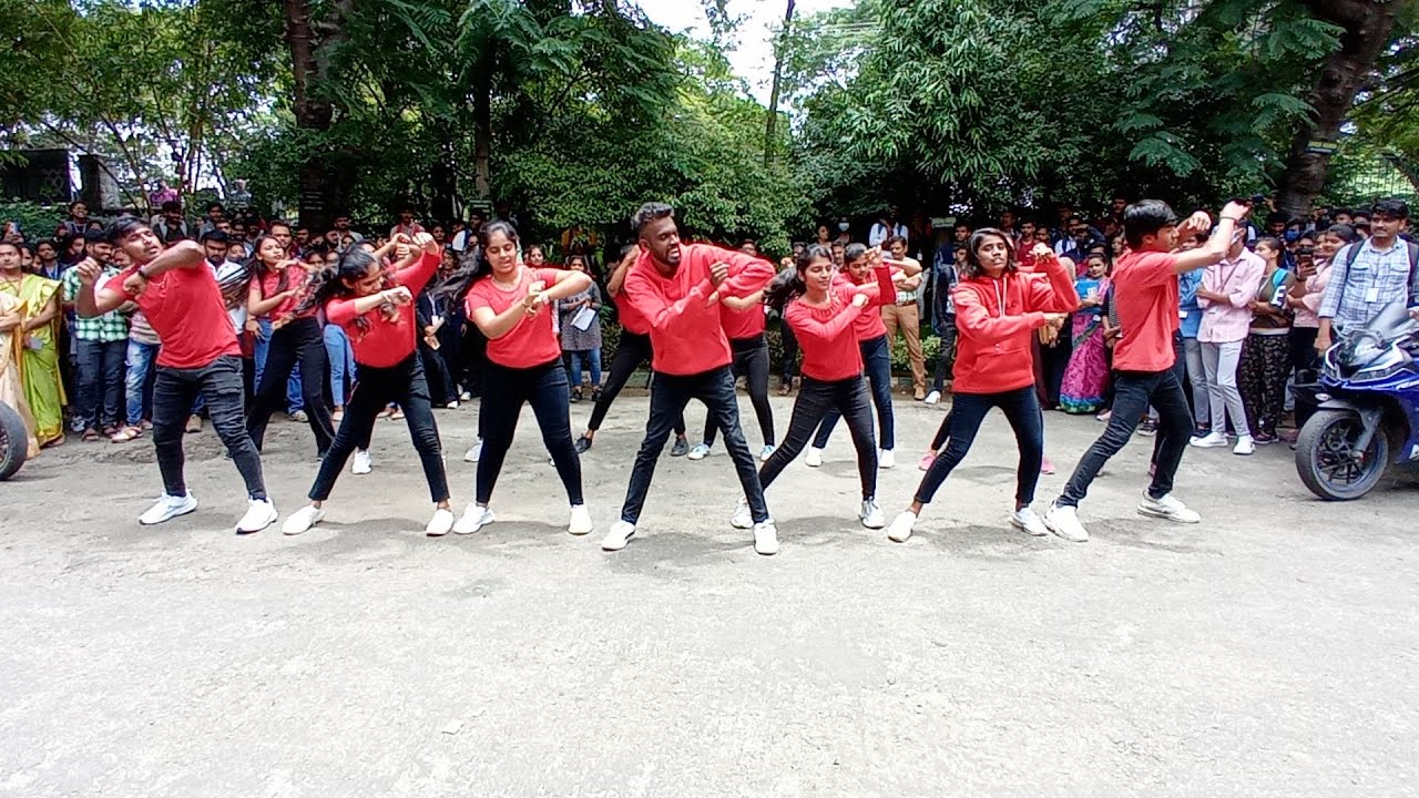 Valaga Coorg Dance❤⚡#viral #viraldance #coorgdance #valaga #flashmob #coorg #groupdance #kodagu