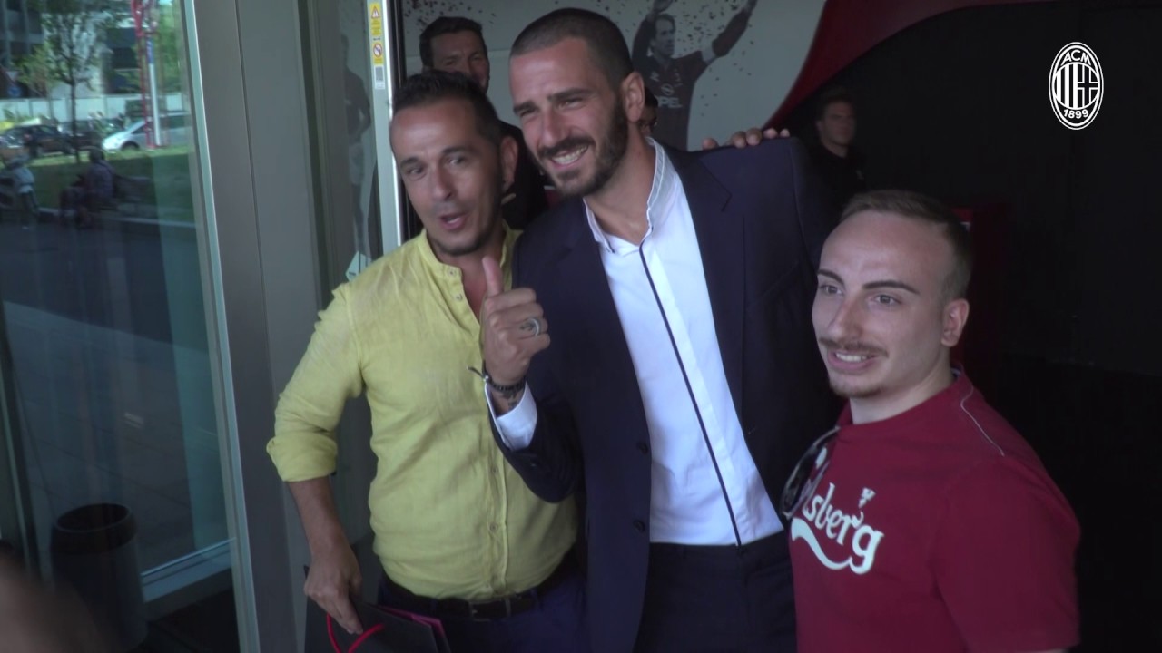 Leonardo Bonucci: the emotion of Mondo Milan Museum, the love of the fans