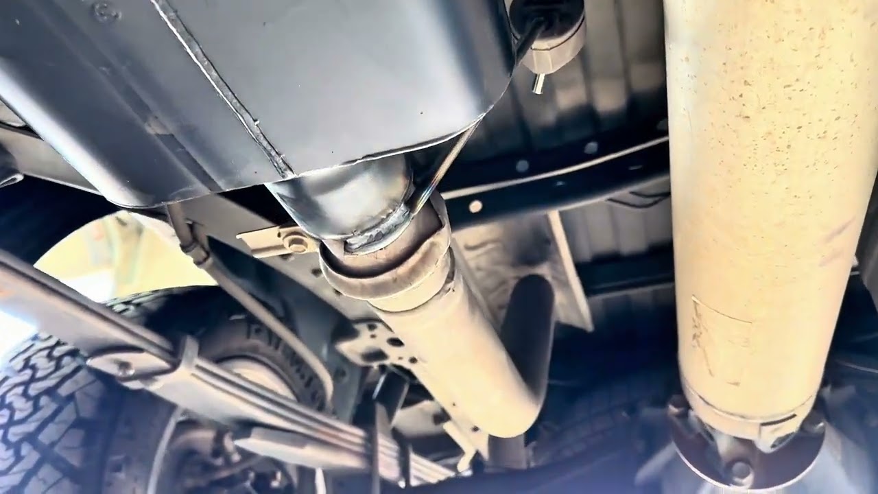￼FLOWMASTER SUPER 44 ON THIS TOYOTA TUNDRA 