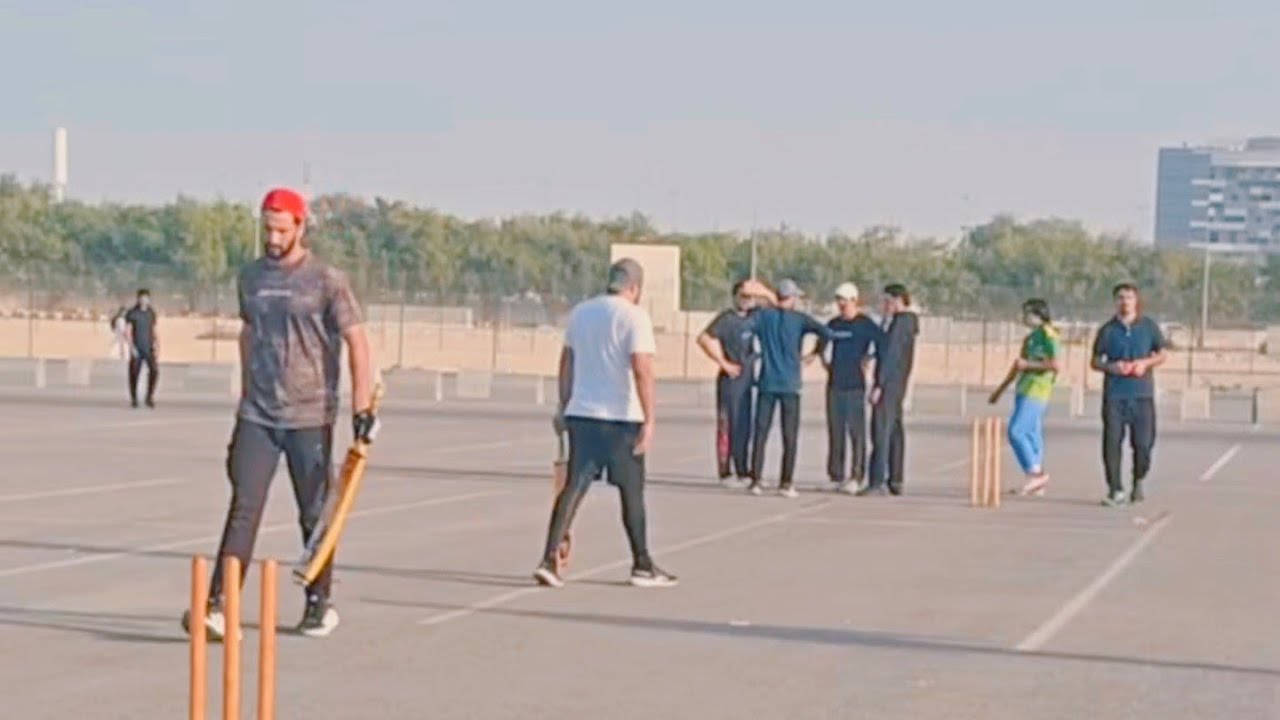 QROUP B - CHAKWAL STAR  VS  DIR 11