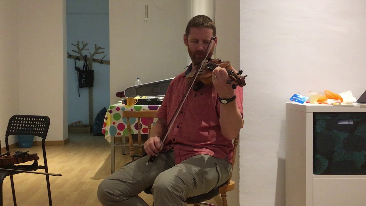 Pretty Maggie Morrissey / The Buck from the Mountain (Hornpipes)