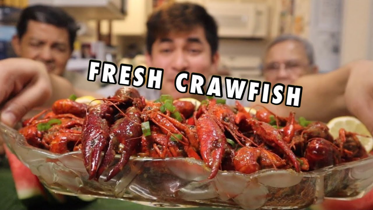 INDOOR COOKING FRESH CRAWFISH MUKBANG