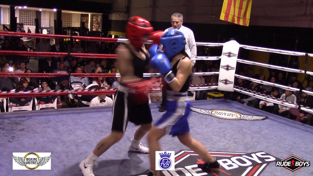 Marian Martínez (C.B. Elche, de Elche) vs  Rus Roca (C.B. Boxing Unitres, de Picaña).