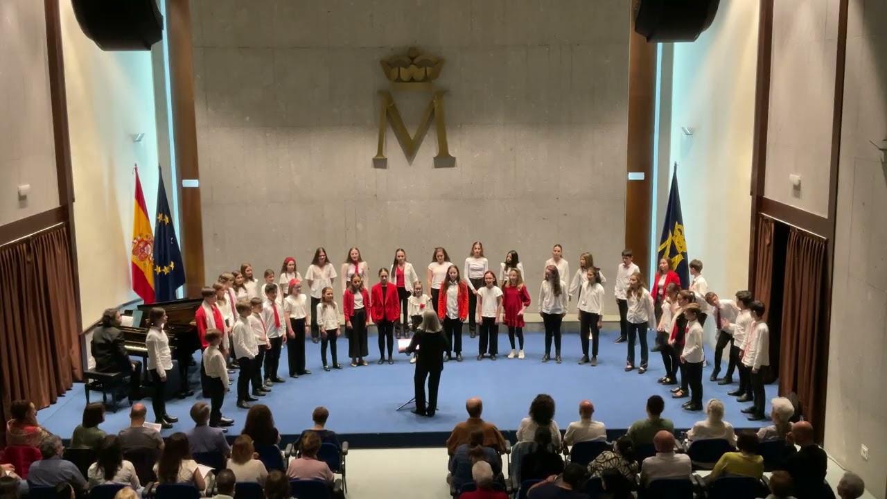 Coro voces blancas II  Dirección: Elena Díaz